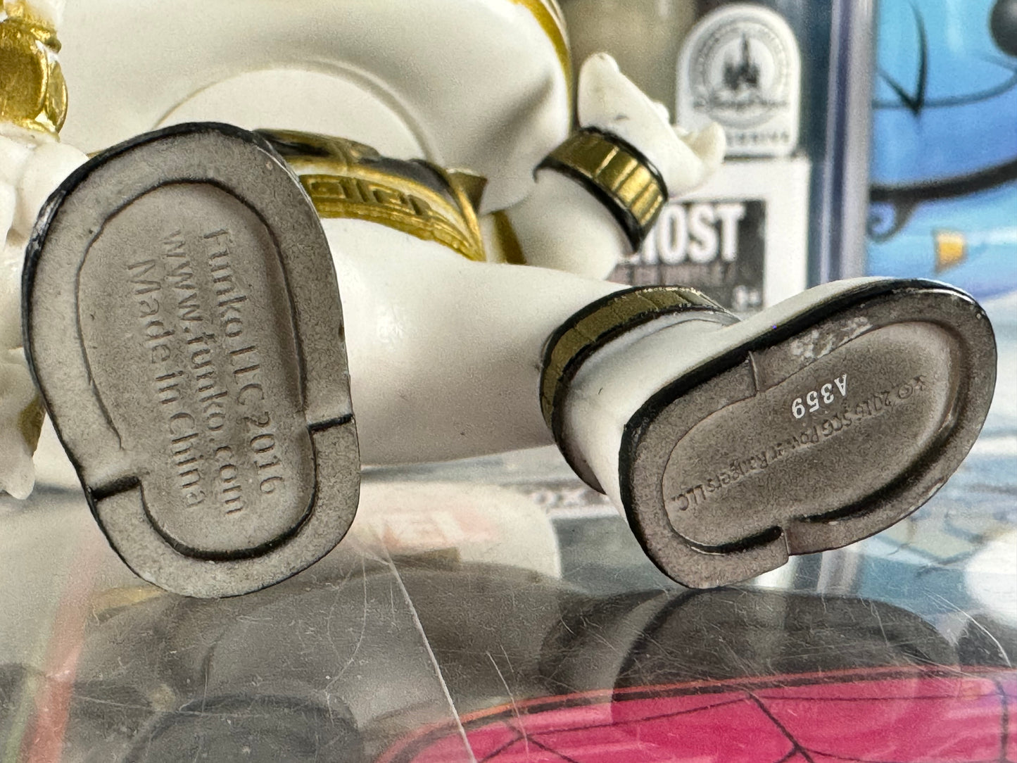 Power Rangers - White Ranger (405) Vaulted OOB