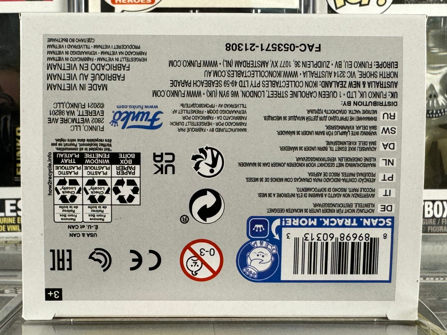 Disney - Tim Burton's The Nightmare Before Christmas - Valentine Jack Skellington (w/ Flower) (Pink Suit) (1168)