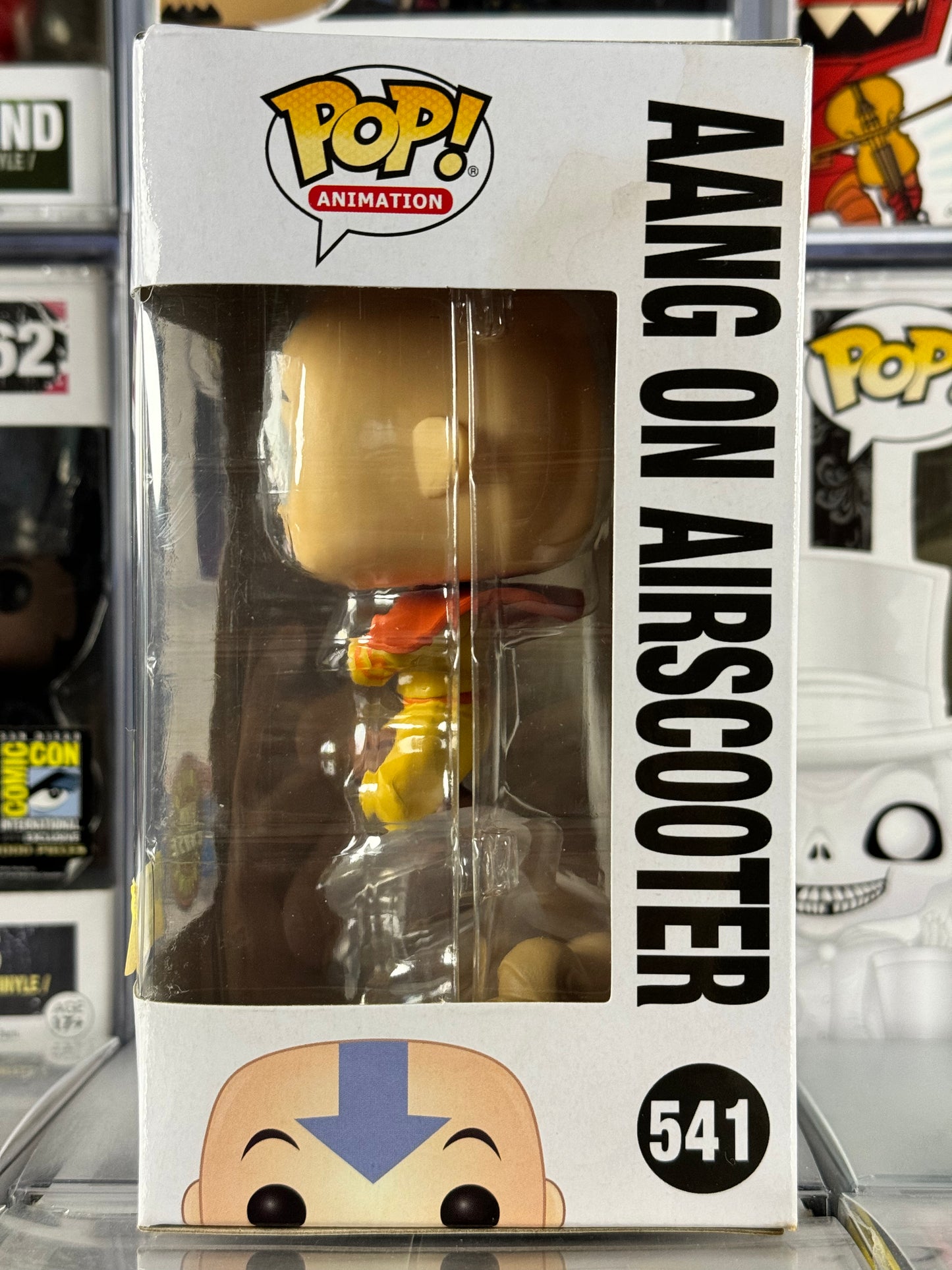 Avatar - Aang en Air Scooter (541) Vaulted Hot Topic Exclusivo GLOWING CHASE
