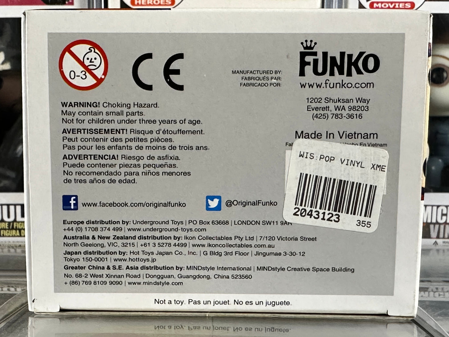 Marvel - Magneto (Metallic) (62) Vaulted Hot Topic Exclusive