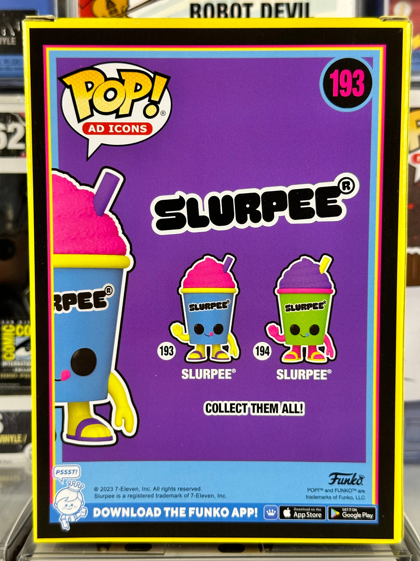 Pop Ad Icons - Slurpee (Blue Cup) (Blacklight) (193) 7 Eleven Exclusive
