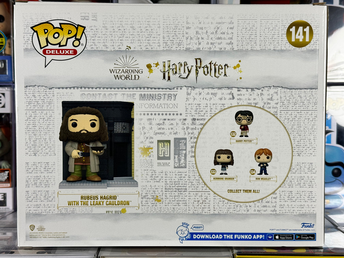 Wizarding Word of Harry Potter - Deluxe - Rubeus Hagrid With The Leaky Cauldron (141)