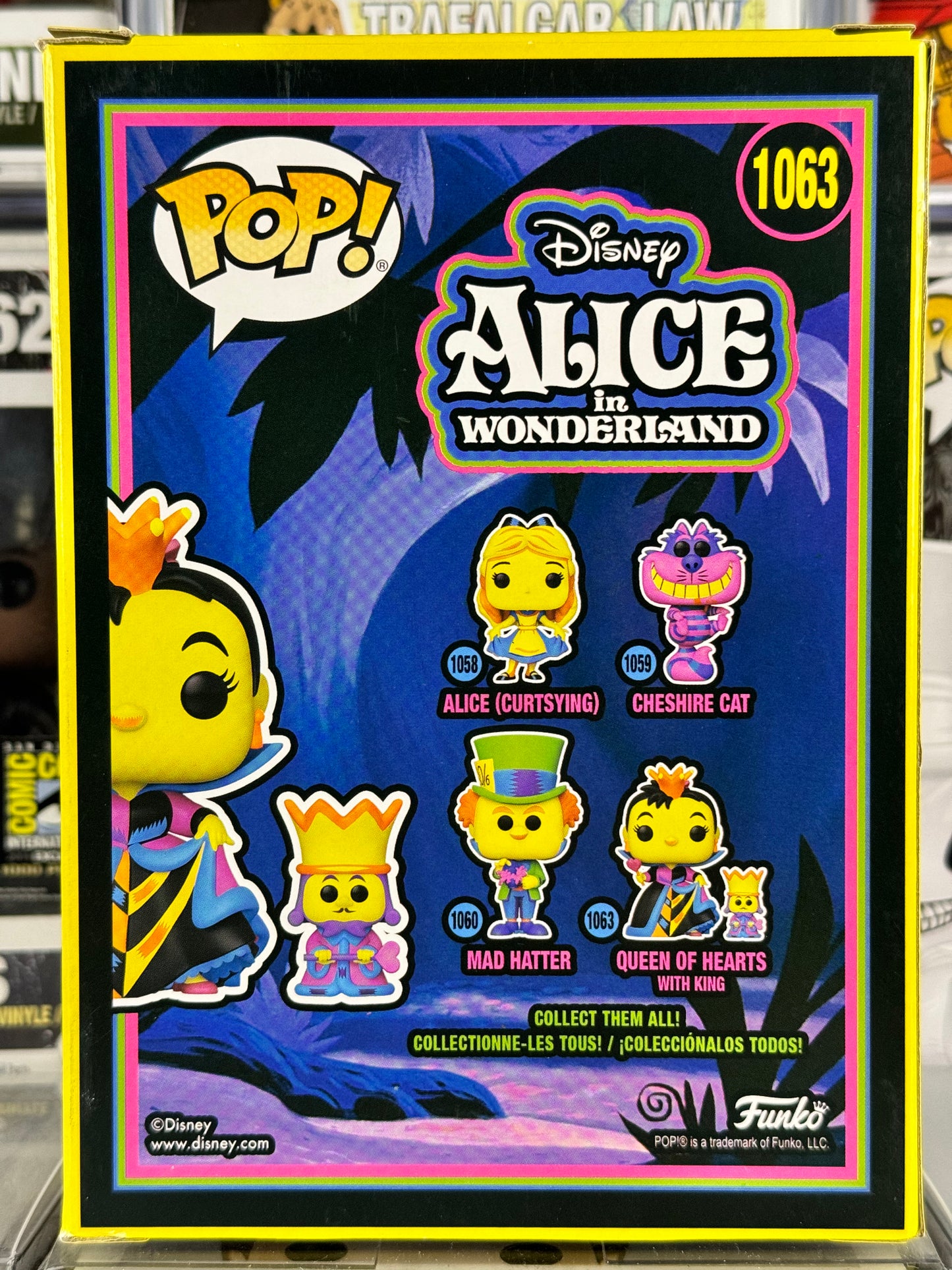 Disney Alice in Wonderland - Queen Of Hearts (w/ King) (Blacklight) (1063) Vaulted Funko Shop Exclusive