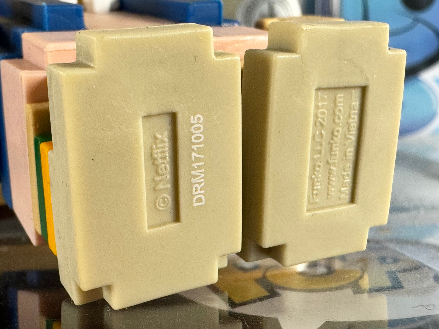 Stranger Things - Eleven With Eggos (8-Bit) (16) Vaulted OOB