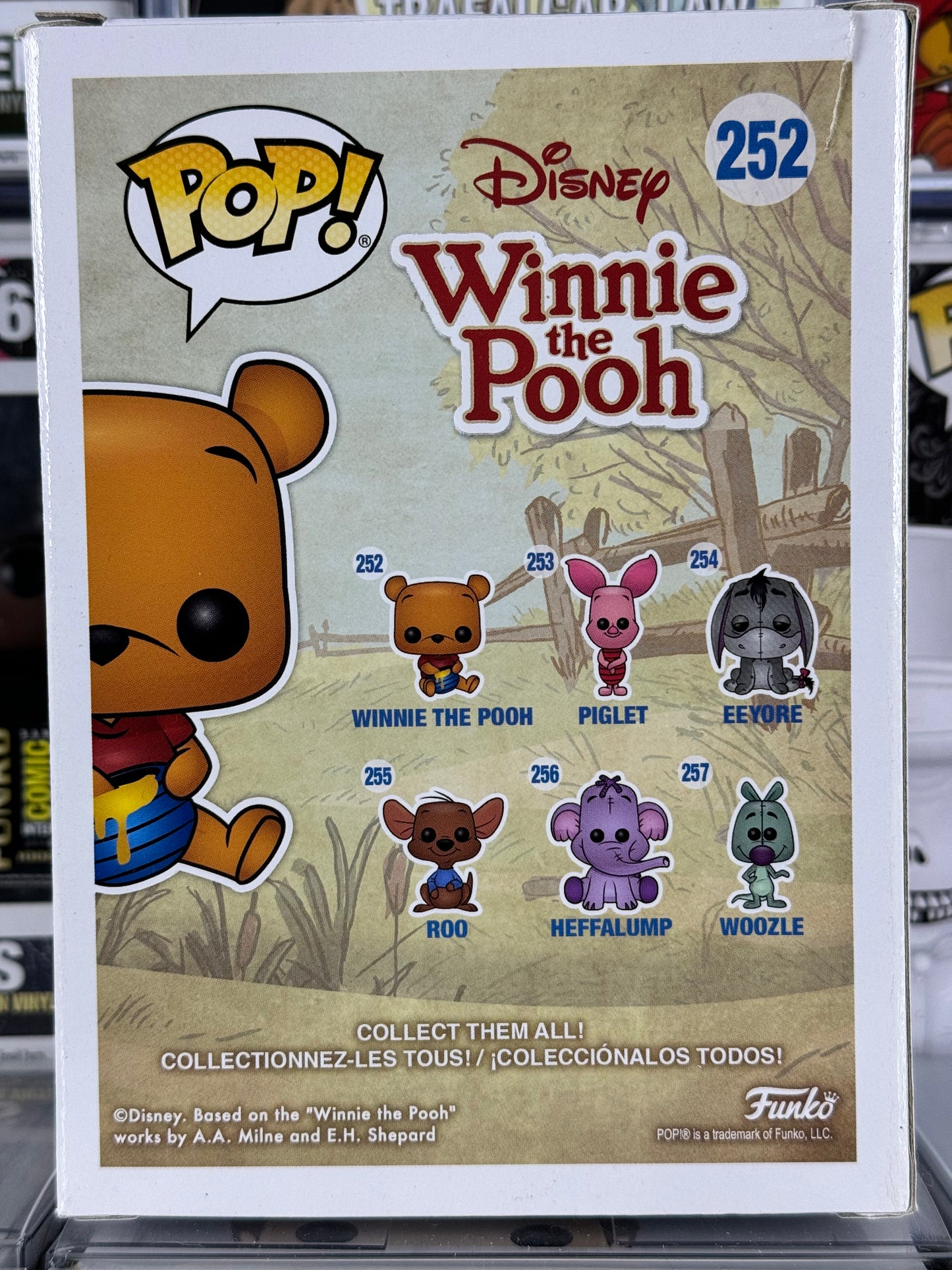 Disney Winnie The Pooh - Winnie The Pooh (Sitting) (Diamond) (252) Vaulted