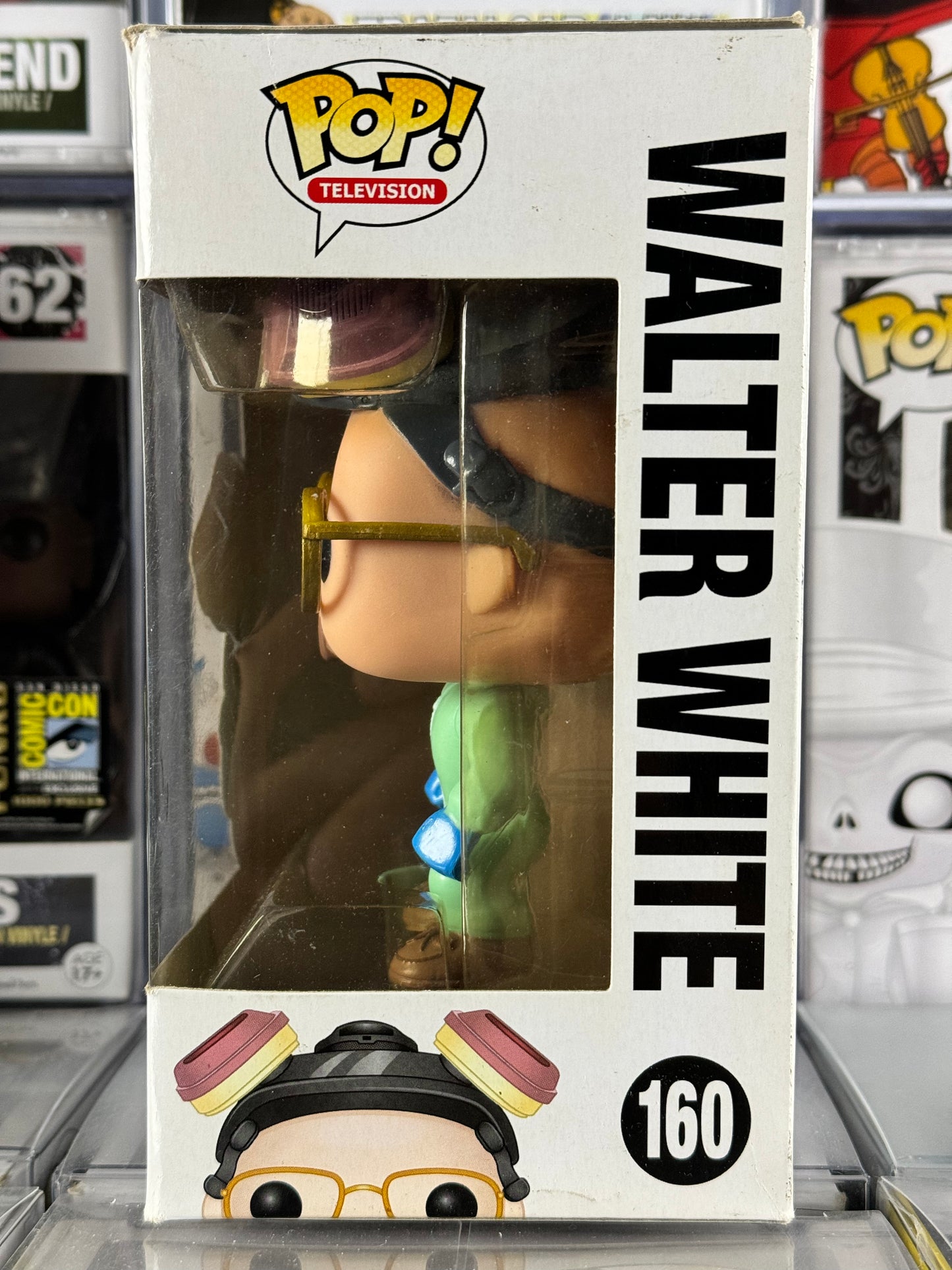 Breaking Bad - Walter White (traje verde peligroso) (160) abovedado
