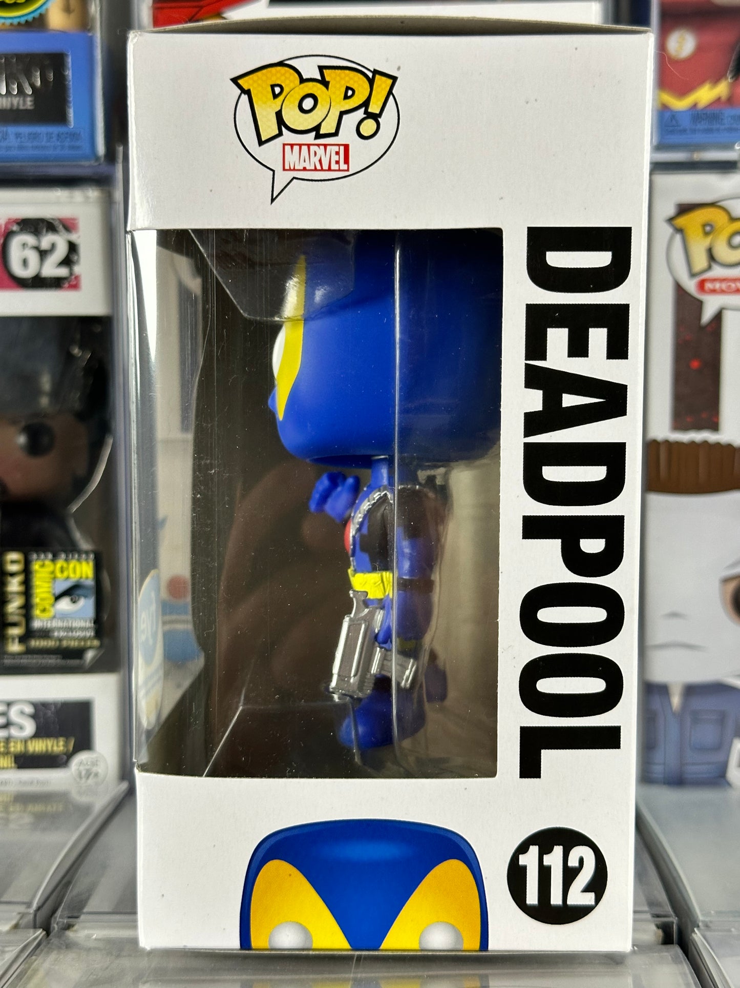 Marvel Deadpool - Deadpool (Azul) (112) Exclusivo FYE abovedado