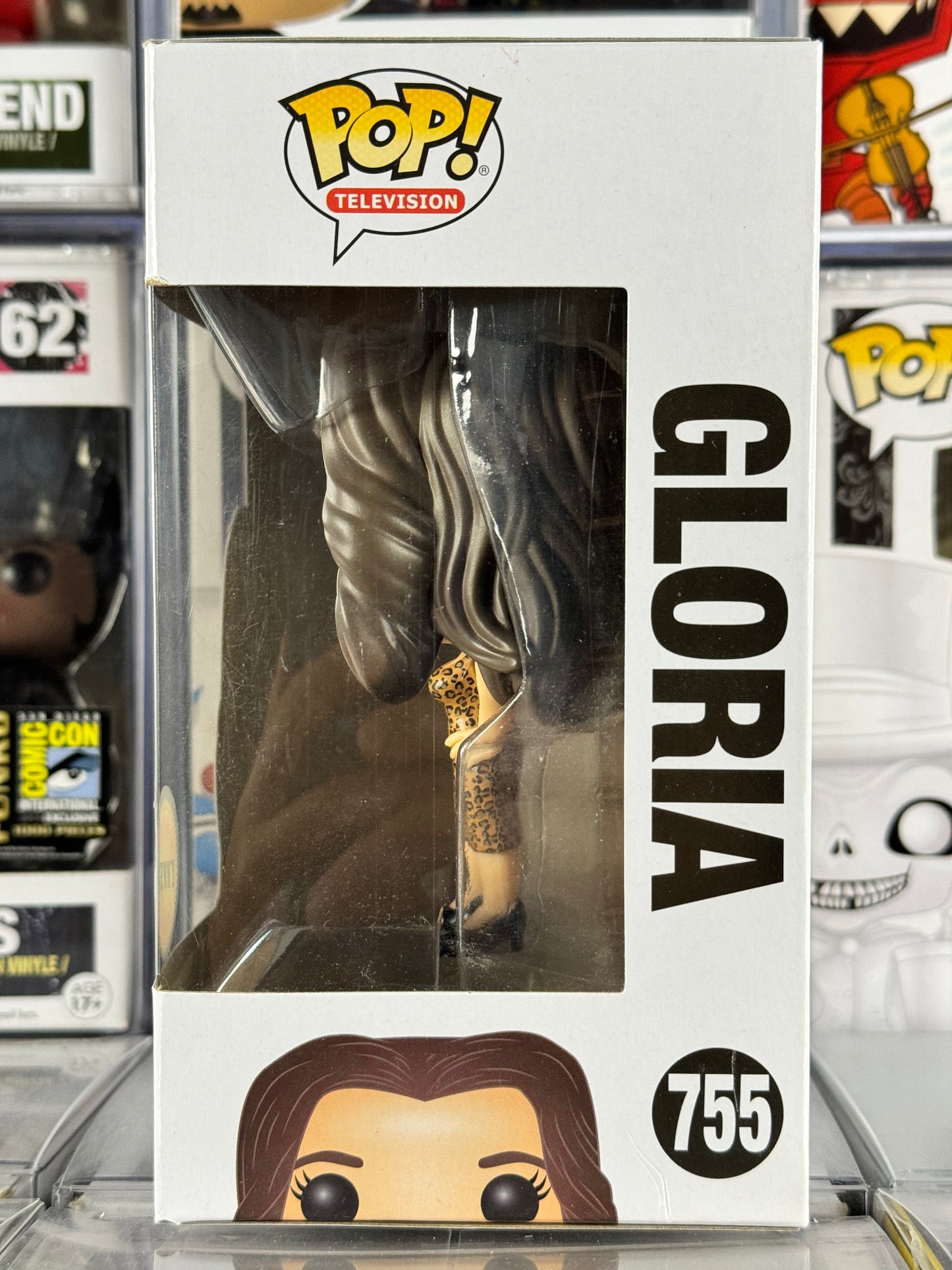 Modern Family - Gloria (755) CHASE