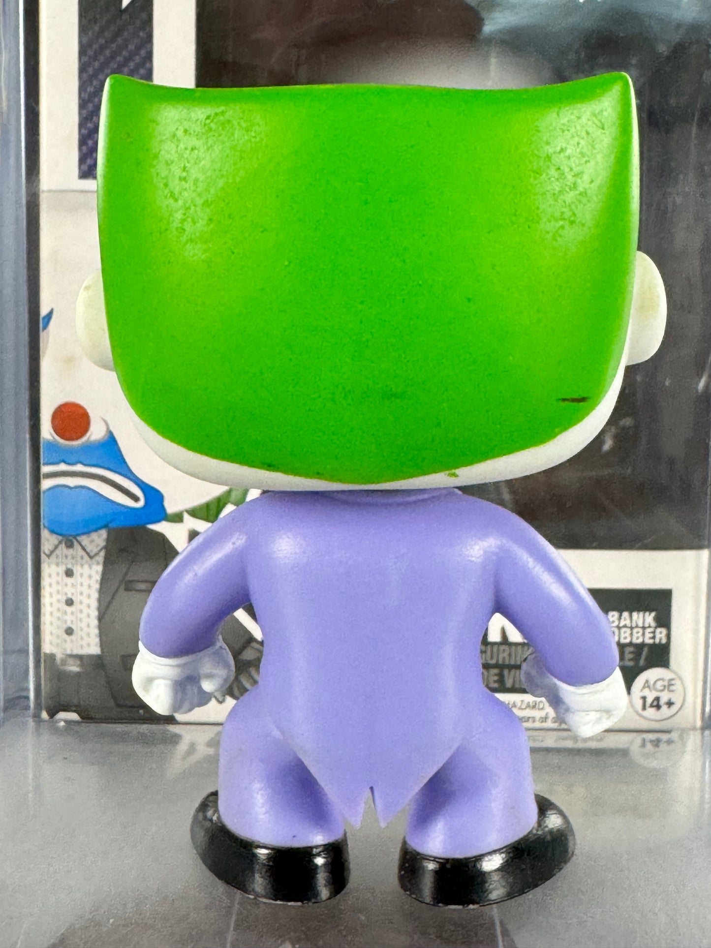 DC Universe - The Joker (06) Vaulted OOB