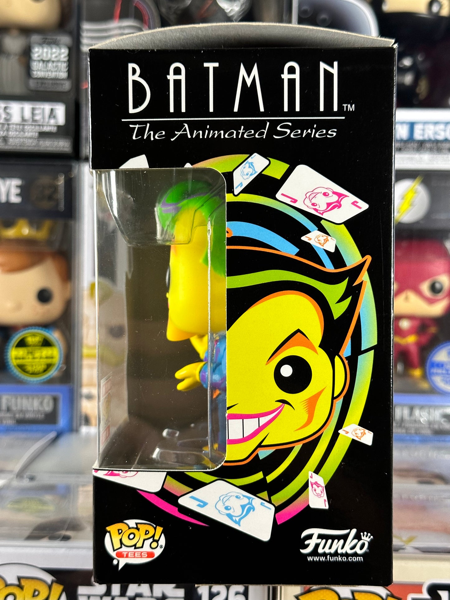 DC BtAS - Joker con naipes Pop y XL Tee Box Set (traje azul) (luz negra) (370)