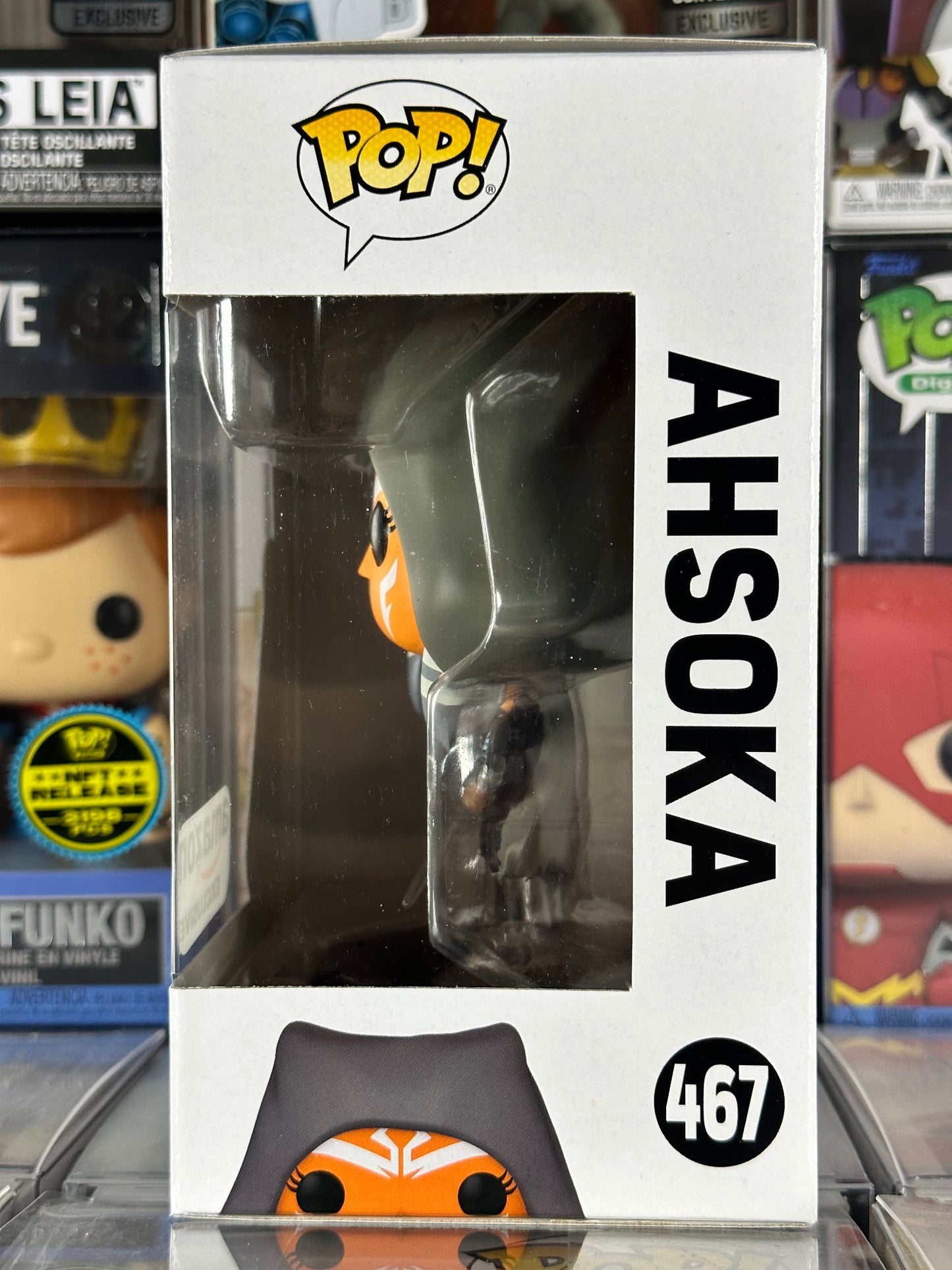 Star Wars - Ahsoka (con capucha y sables dobles) (467) Exclusivo de Amazon