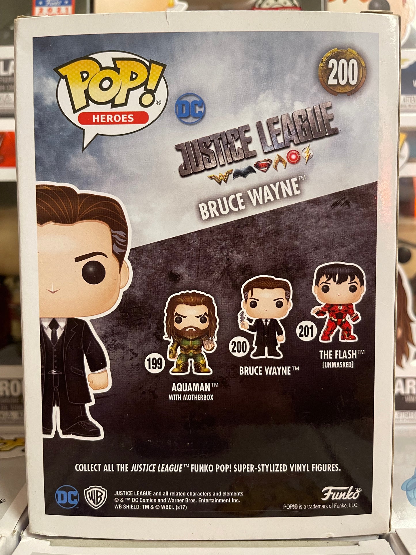 Liga de la Justicia de DC - Bruce Wayne (200) Saltado