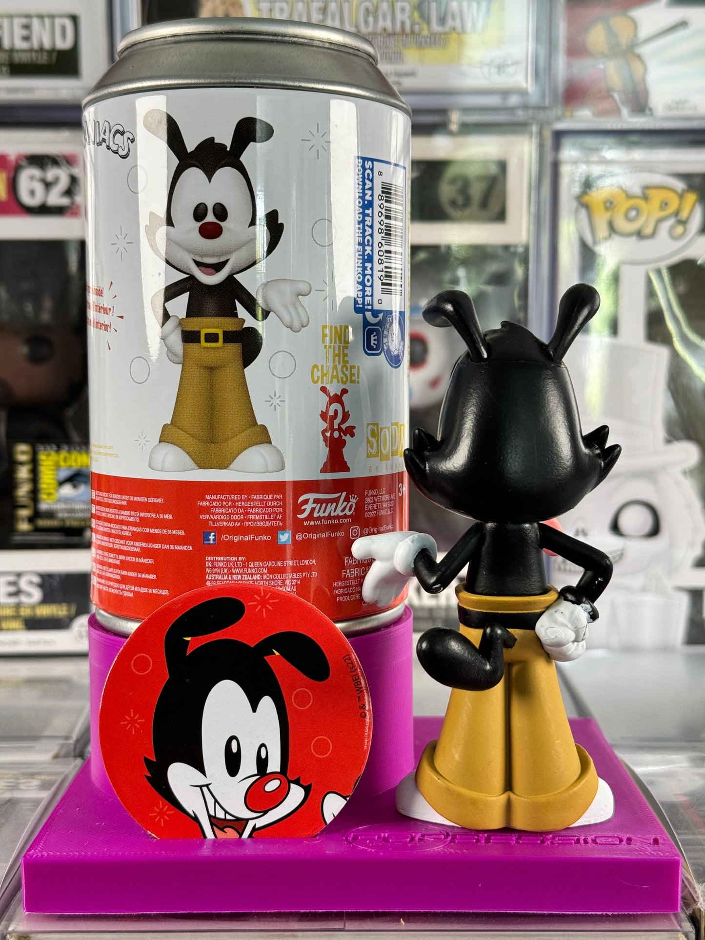 ¡Gaseosa! - Animaniacs - Yakko LENGUA FUERA PERSECUCIÓN