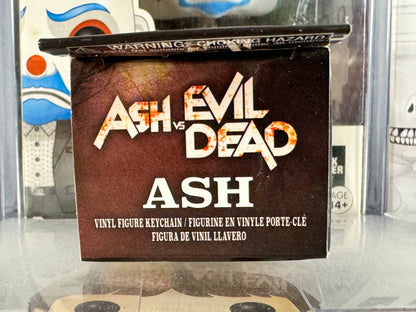 Ash vs The Evil Dead - ¡Ash Pocket Pop! Llavero abovedado Hot Topic exclusivo