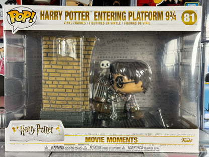Harry Potter - Momento de la película - Harry Potter entrando a la plataforma 9 3/4 (81) abovedado