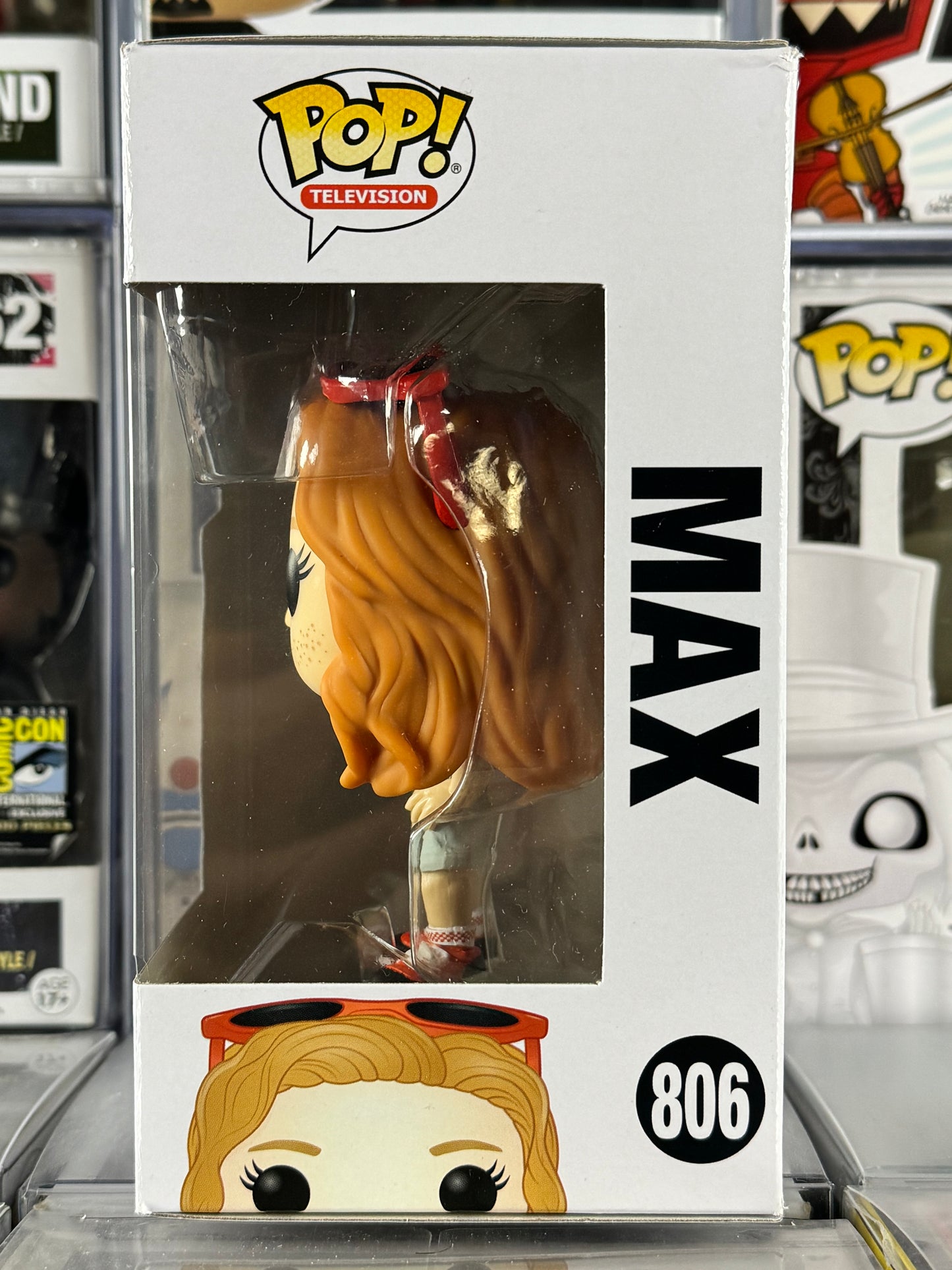 Cosas más extrañas - Max (806)
