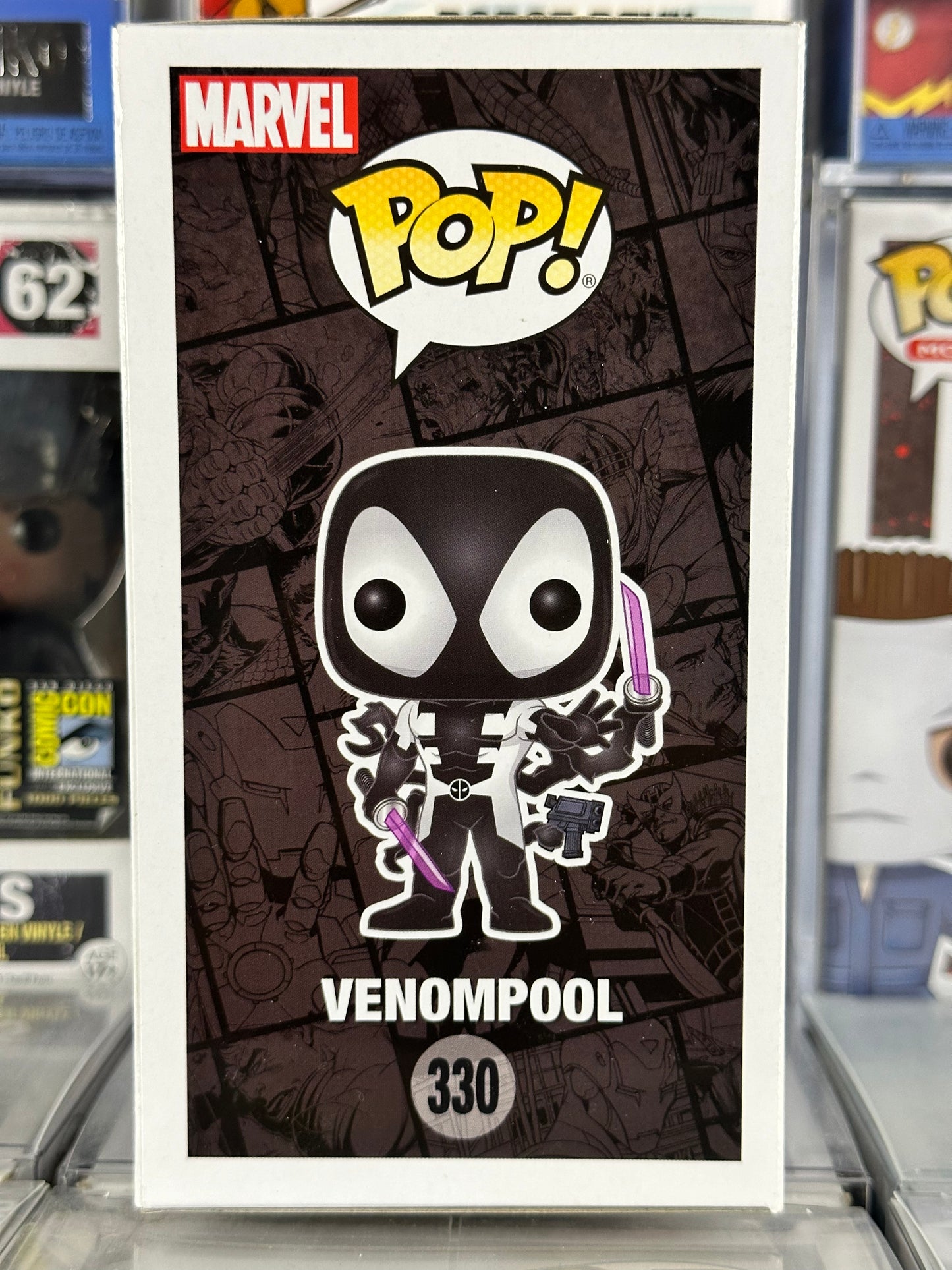 Marvel Deadpool - Venompool (Back in Black) (330) abovedado