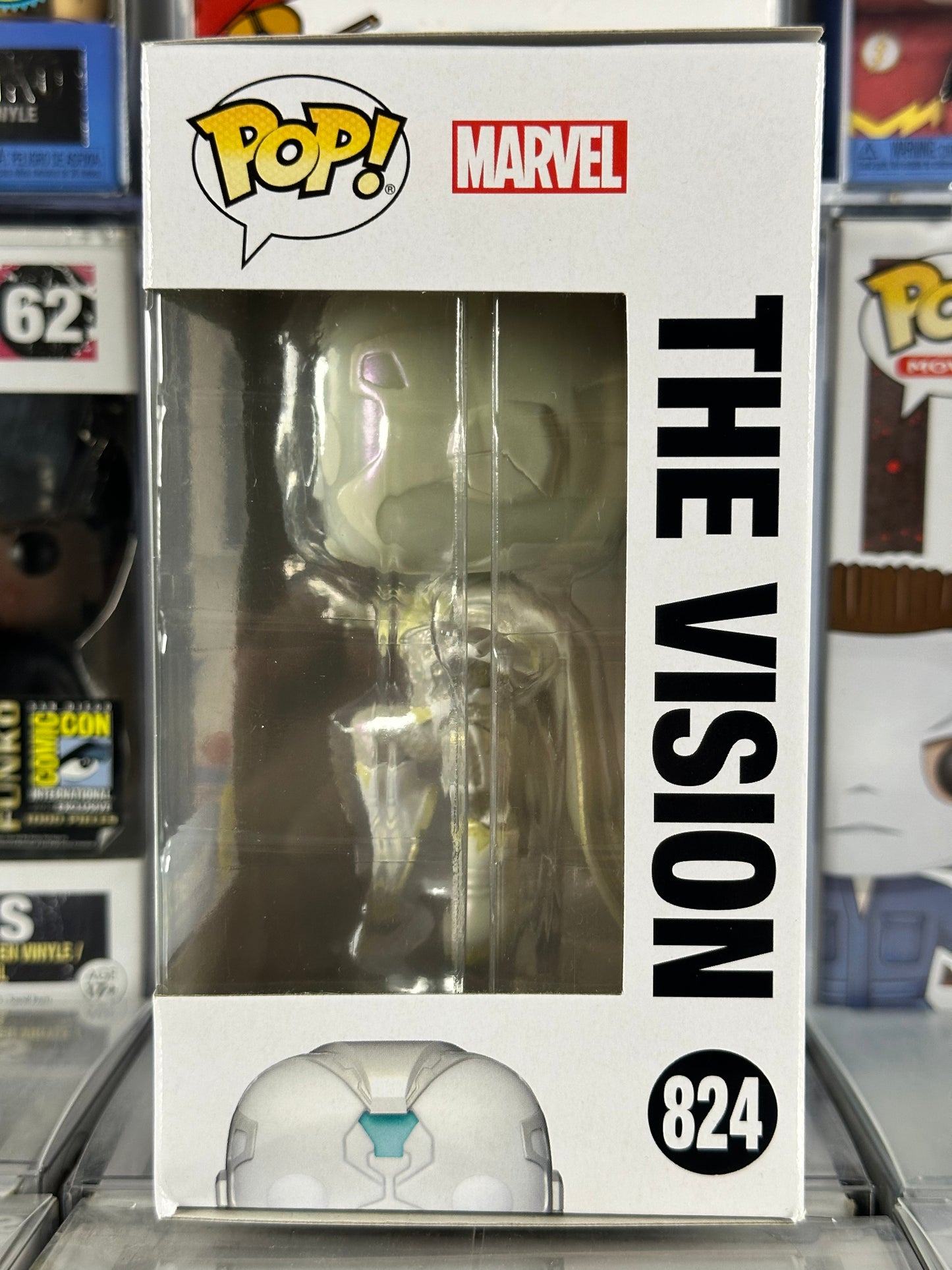 Marvel WandaVision - La visión (brilla en la oscuridad) (824) Pegatina exclusiva de WalMart