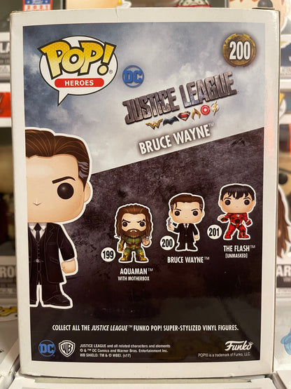 Liga de la Justicia de DC - Bruce Wayne (200) Saltado