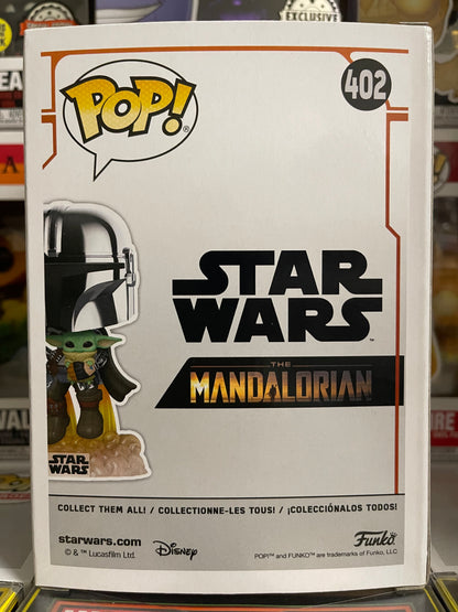 Star Wars - The Mandalorian With Grogu (with Pin) (402)
