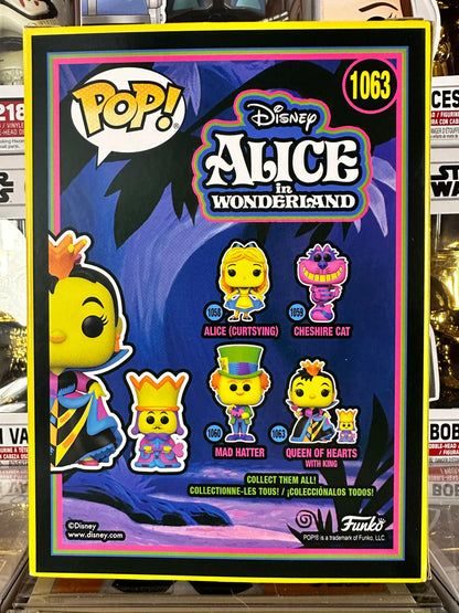 Disney Alice in Wonderland - Queen Of Hearts (With King) (Blacklight) (1063) Vaulted Funko Shop Exclusive