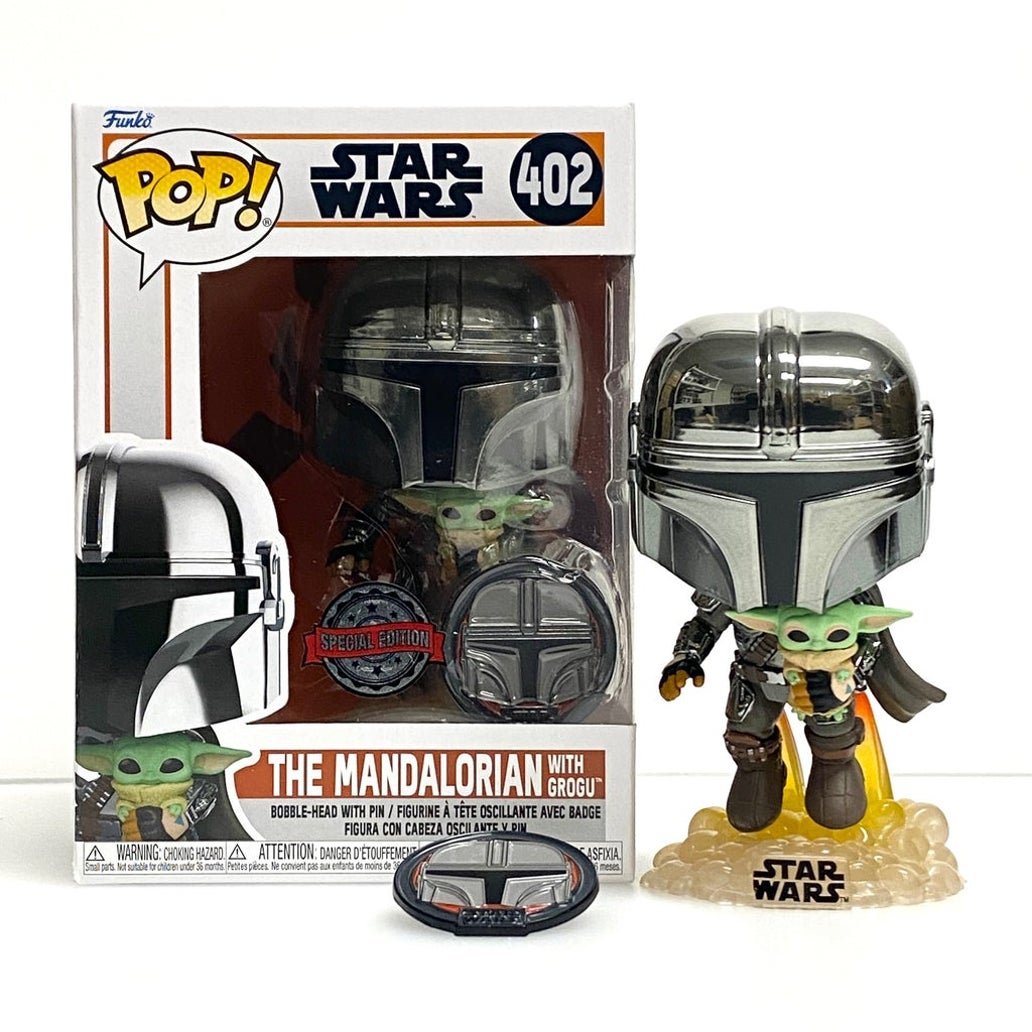 Star Wars - The Mandalorian With Grogu (with Pin) (402)