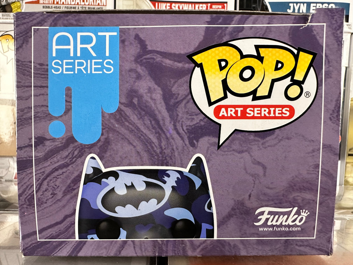 DC Batman -Batman (Negro y Azul Marino) (Serie de Arte) (04) Bóveda