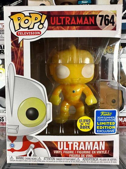 Ultraman - Ultraman (Brilla en la oscuridad) (764) (Exclusivo de la Convención de Verano de 2019) Bóveda