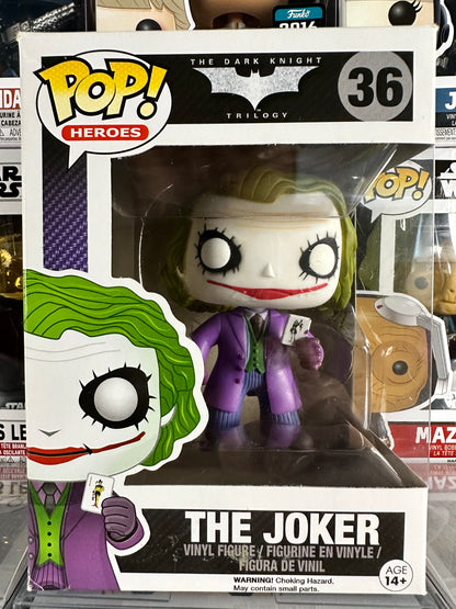 DC El Caballero Oscuro: La Ascensión - El Joker (36)